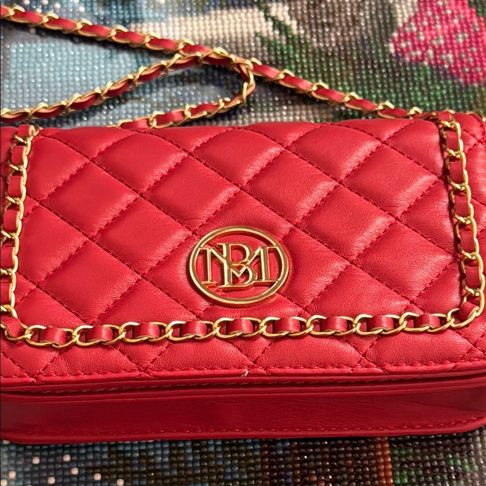 Badgley Mischka Red Quilted Crossbody Bag - Picture 6 of 12